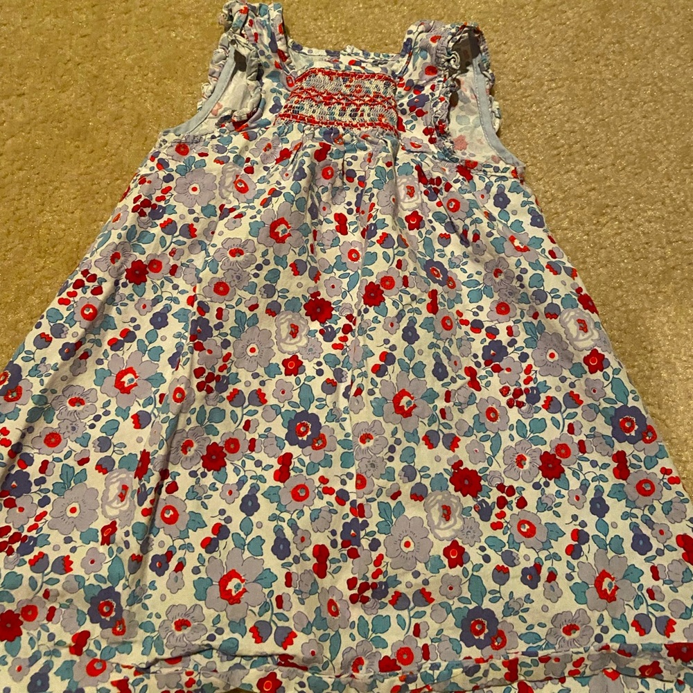 🇪🇸Spanish summer dress! Size 2 floral pattern. Cotton with button back.